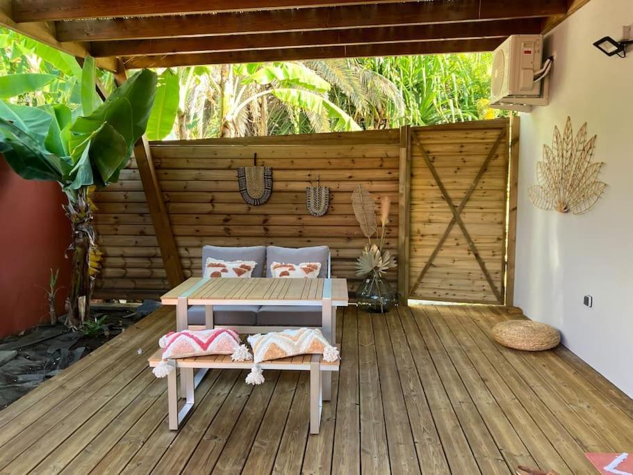 Kazacoco Bungalow A 5 Min A Pieds Du Lagon La Saline Le Bains Luaran gambar