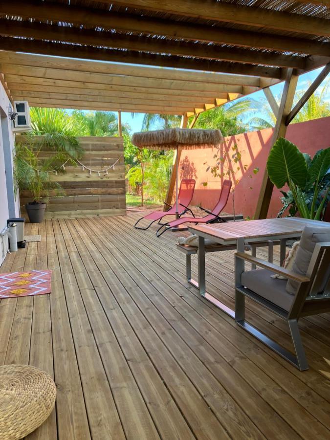 Kazacoco Bungalow A 5 Min A Pieds Du Lagon La Saline Le Bains Luaran gambar