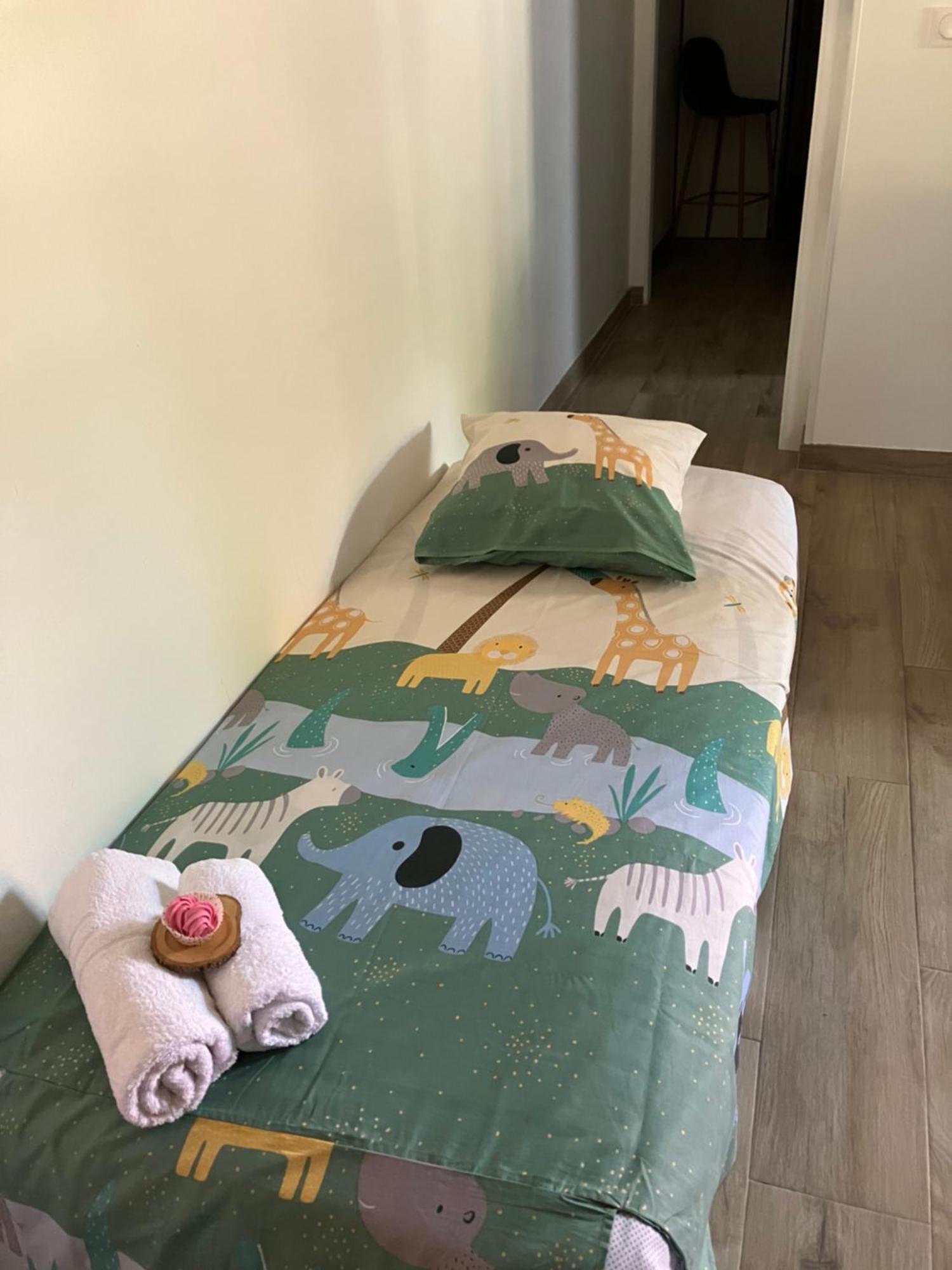Kazacoco Bungalow A 5 Min A Pieds Du Lagon La Saline Le Bains Luaran gambar